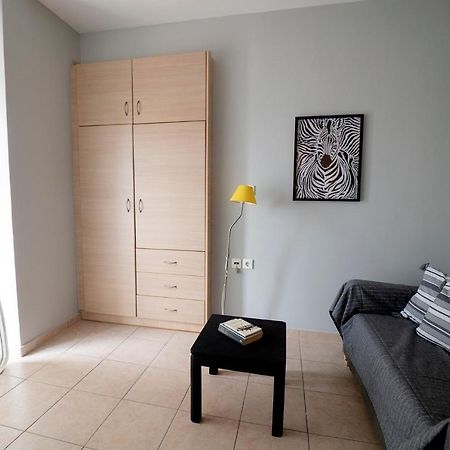 Cozy Apartment St John Халкис Екстериор снимка