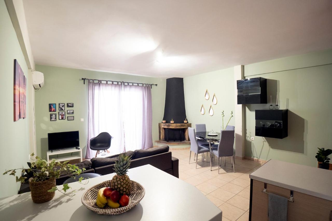 Cozy Apartment St John Халкис Екстериор снимка