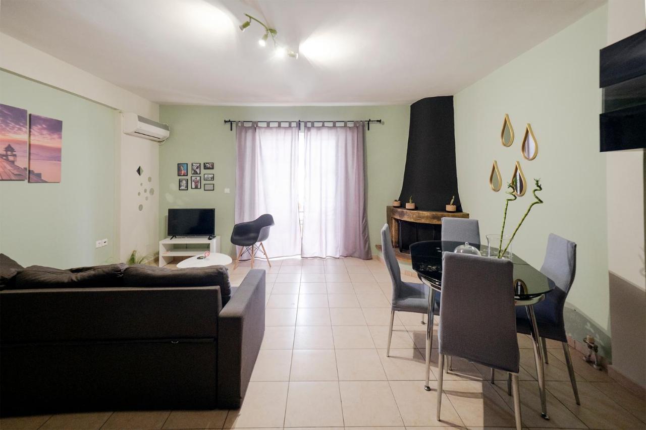 Cozy Apartment St John Халкис Екстериор снимка